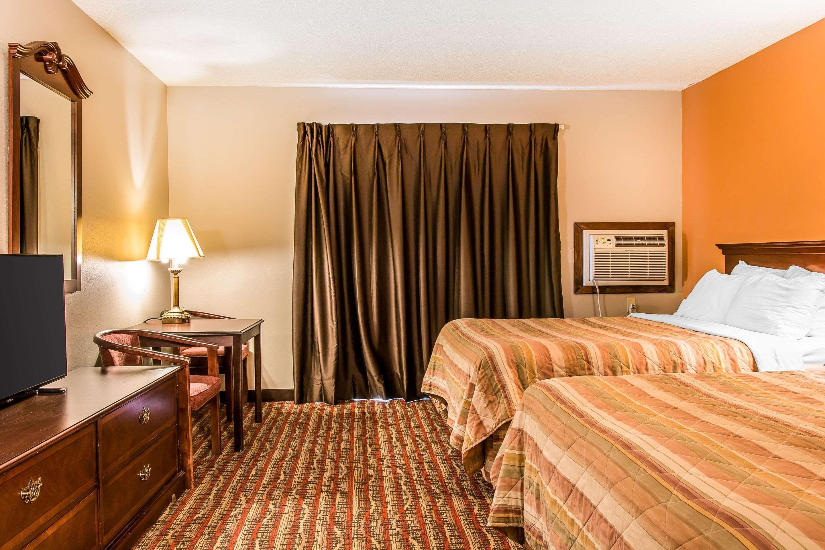 Econo Lodge Lakeview Маркетт Экстерьер фото
